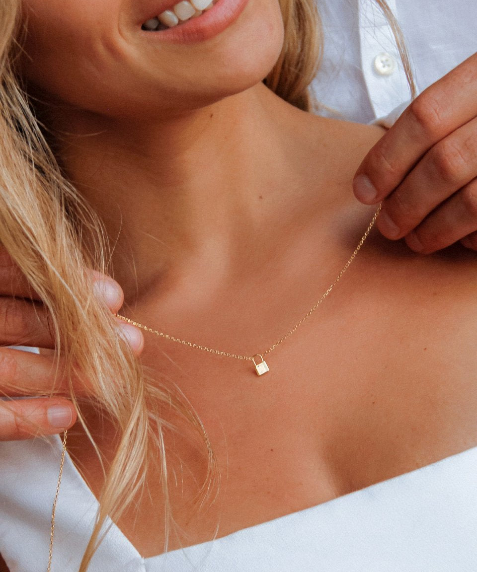 Colar Lock Ouro - Colares - DAANA