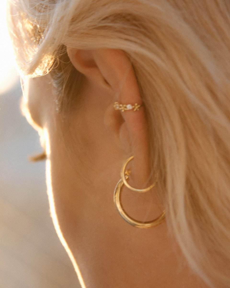 Ear Cuff Lucia Ouro - EAR CUFF - DAANA